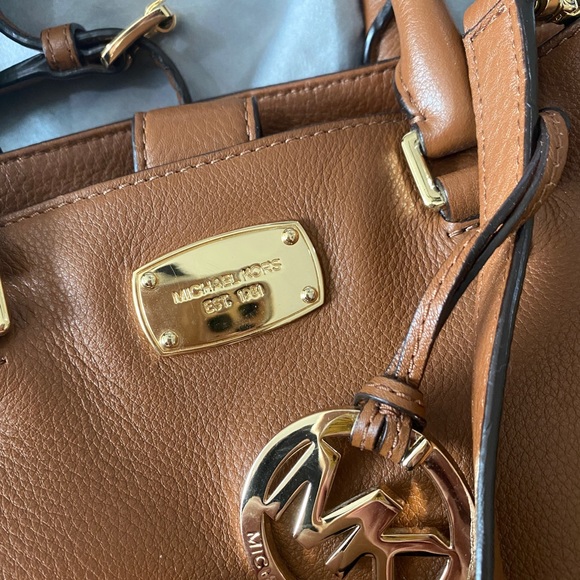 Brown MK bag-SOLD- - Picture 2 of 6